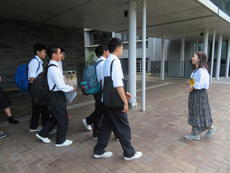 1年生大学見学会 003.JPG