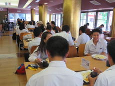 1年生大学見学会 014.JPG