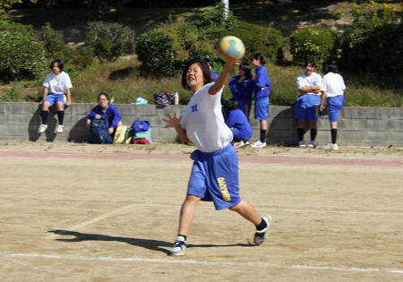 news2014_10_24_dodgeball01.jpg