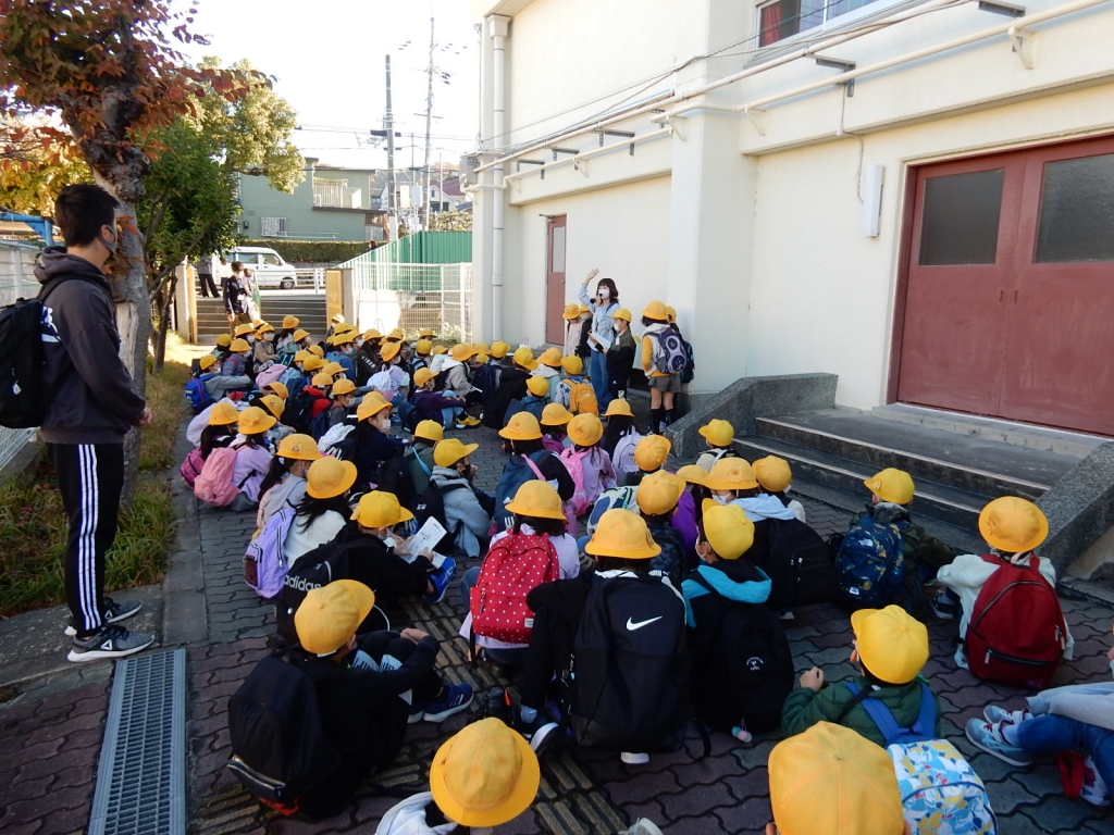 R4　11/25　2年生　鉄道博物館、京都水族館に行ってきました！！