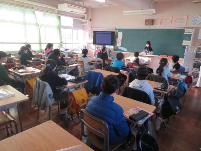 R4　12/6　 修学旅行が１０倍楽しみなる話・・・６年生から５年生へ