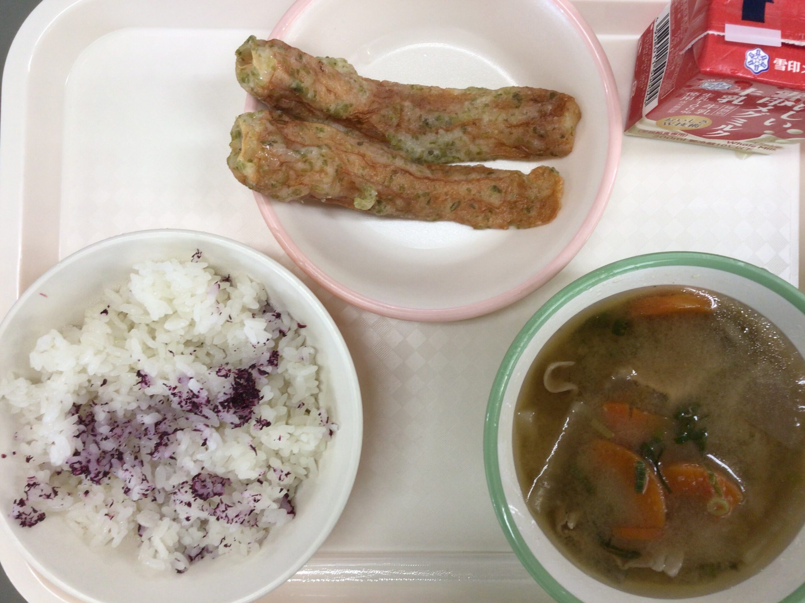 10月17日(木)の給食：ちくわの磯辺揚げ他