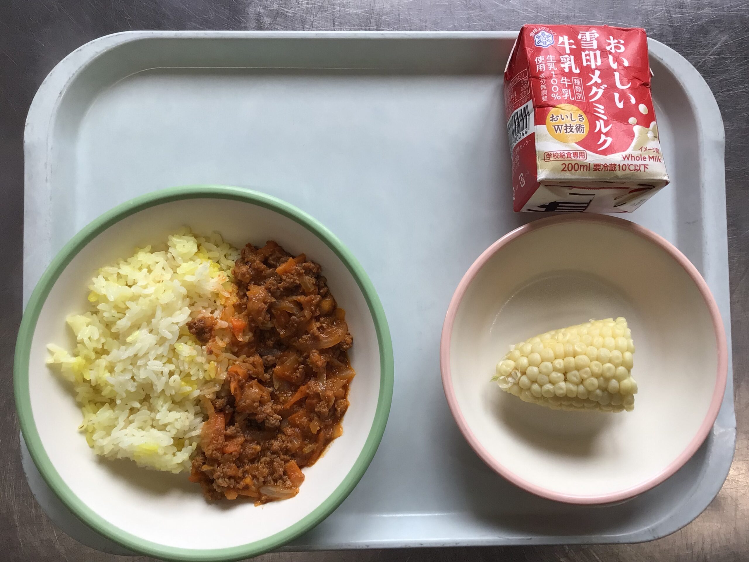 6月24日(火)の給食：八幡産ホワイトコーン