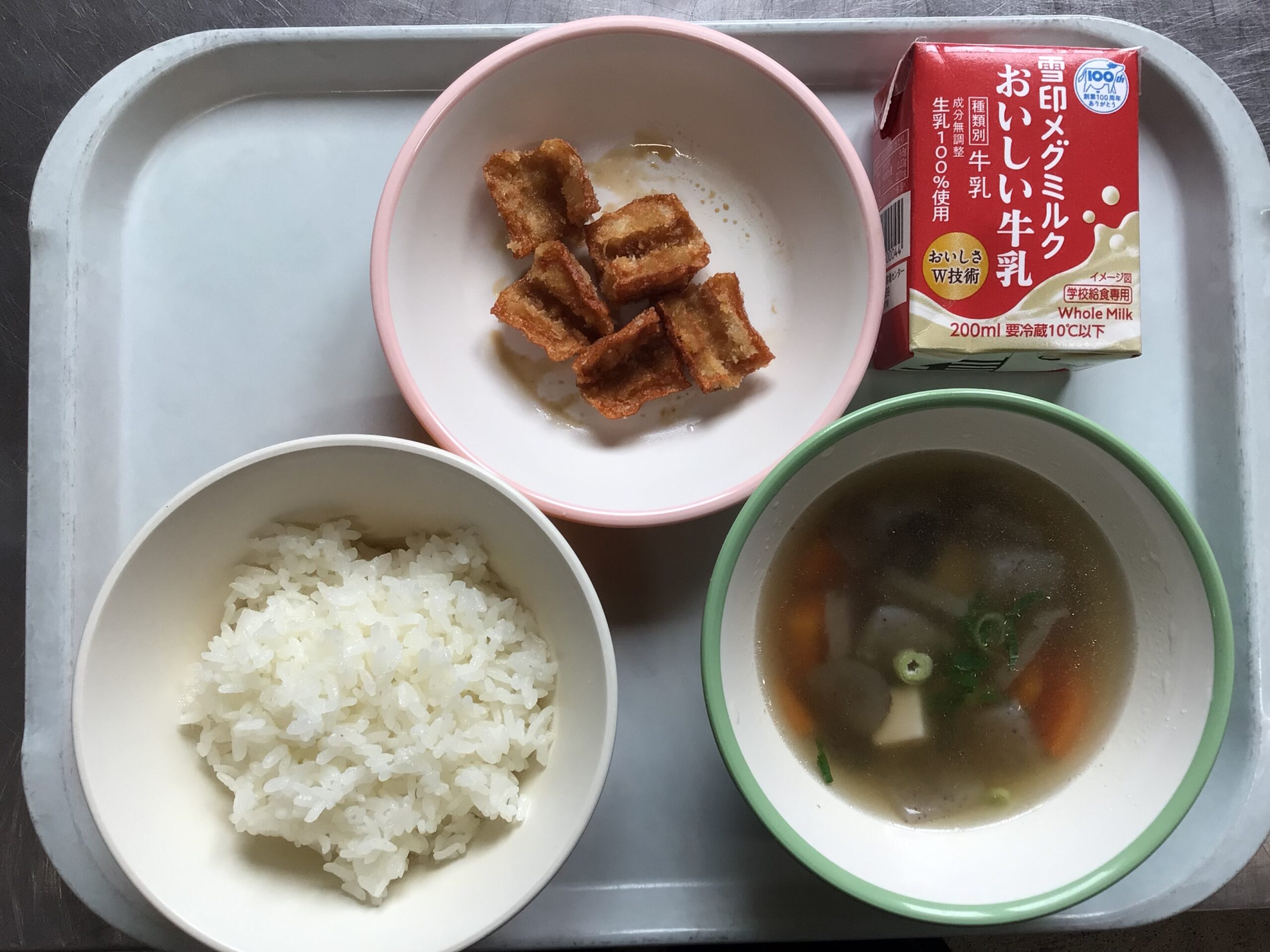 9月24日(水)の給食：ホルモン揚げ他