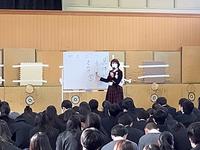 20211210_２年進路講演会_02