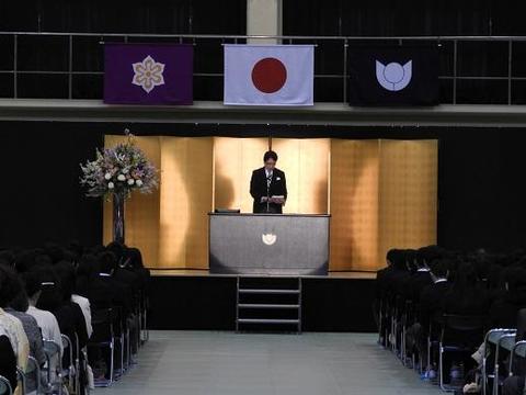 DSCN2145入学式校長式辞.jpg