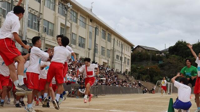 10.ブロック対抗リレー S.jpg