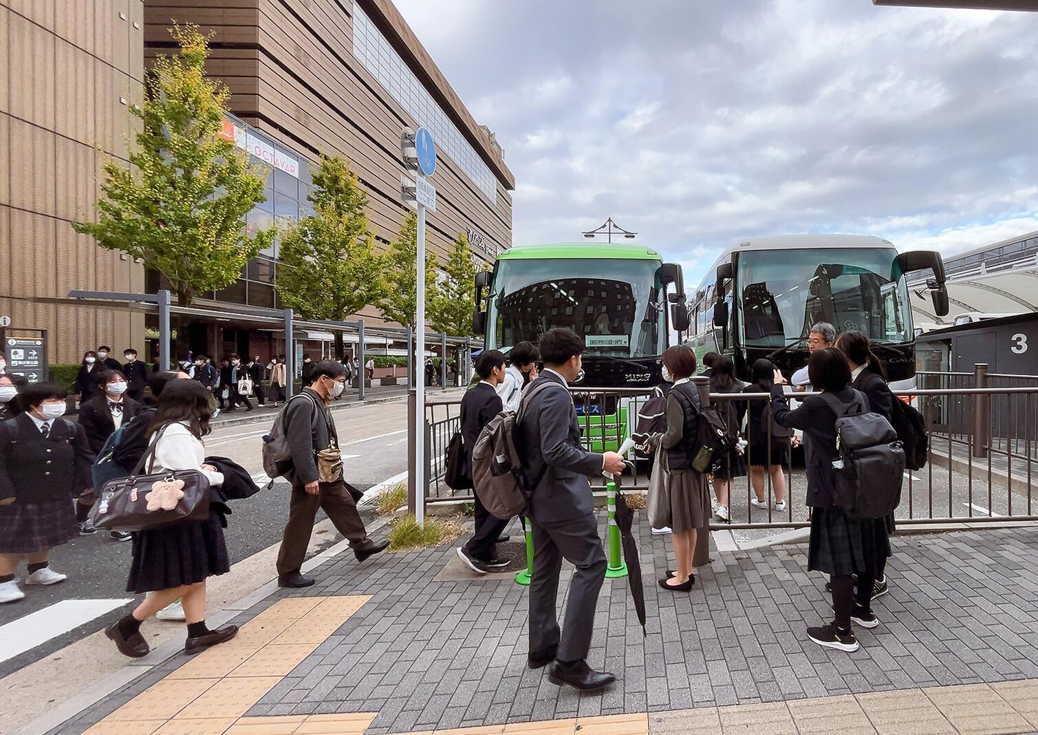 https://www.kyoto-be.ne.jp/jyouyou-hs/mt/school_life/images/2024-11-17_08-51-59_000s.jpg
