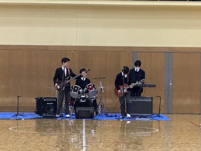 https://www.kyoto-be.ne.jp/jyouyou-hs/mt/school_life/images/20250410S1.jpg