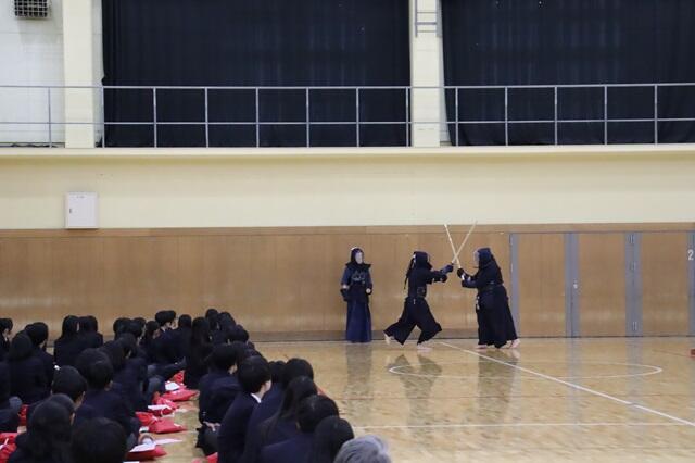 https://www.kyoto-be.ne.jp/jyouyou-hs/mt/school_life/images/20250410S9.jpg