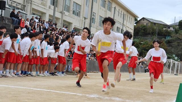 https://www.kyoto-be.ne.jp/jyouyou-hs/mt/school_life/images/5a0d3a1f03c80bf56e43b87bfd8b67f674335585.jpg