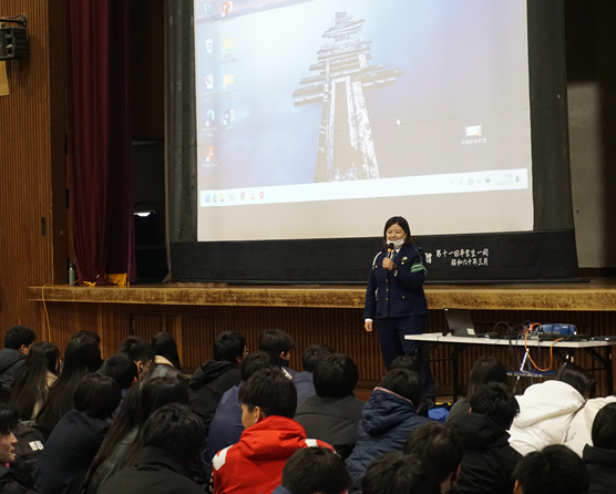 https://www.kyoto-be.ne.jp/jyouyou-hs/mt/school_life/images/956d5c714bd85ded5f93953eec181e9085c053a1.png