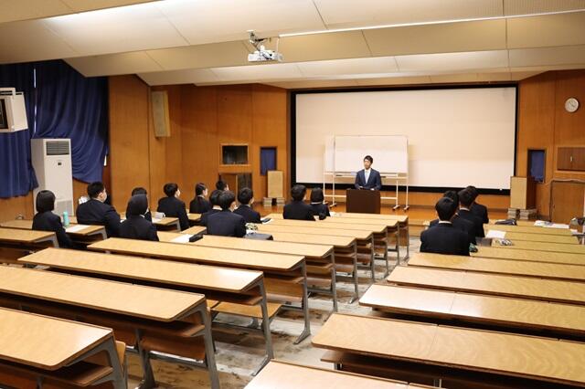 https://www.kyoto-be.ne.jp/jyouyou-hs/mt/school_life/images/s1_IMG_3159.jpg