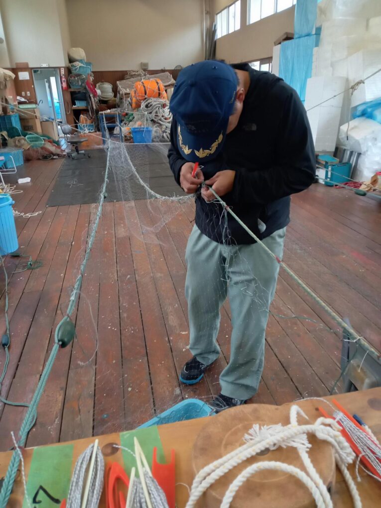 刺し網作成(みずなぎ) | 京都府立海洋高等学校