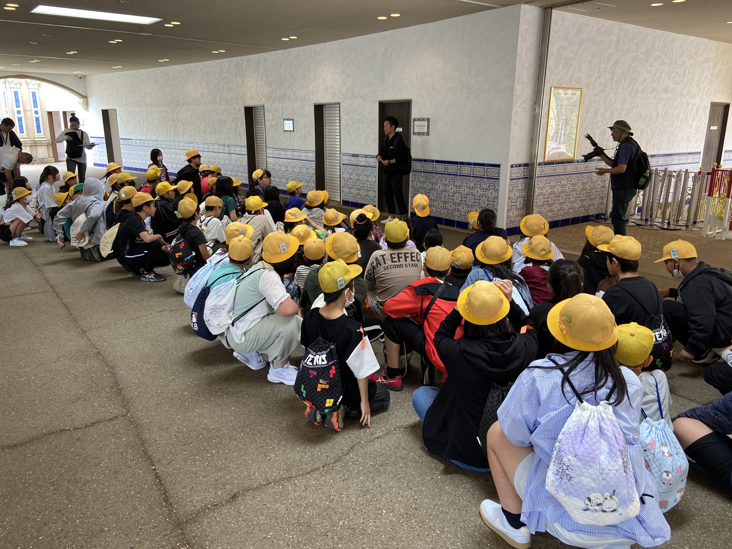 スペイン村に到着！いよいよ修学旅行本番！