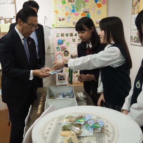 綾部高校農芸化学科生徒が、桑を使った食品開発に挑戦しました！