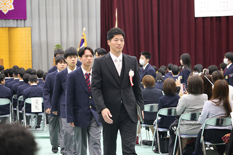 新入生退場