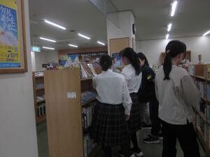 260706_tosyokankouryuukai2.JPG