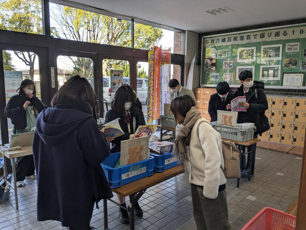 https://www.kyoto-be.ne.jp/kyotoyawata-hs/mt/school_life/images/240226_jidousyabunko_kita2.jpg