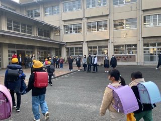 あいさつ運動 八幡市立南山小学校