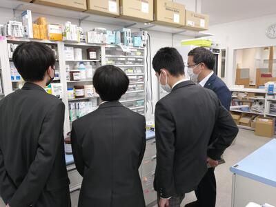 薬剤師仕事場見学②.jpg