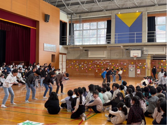 6年生を送る会　後編