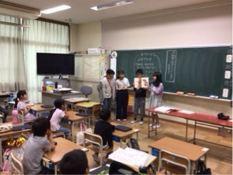 図書委員会の読み聞かせ