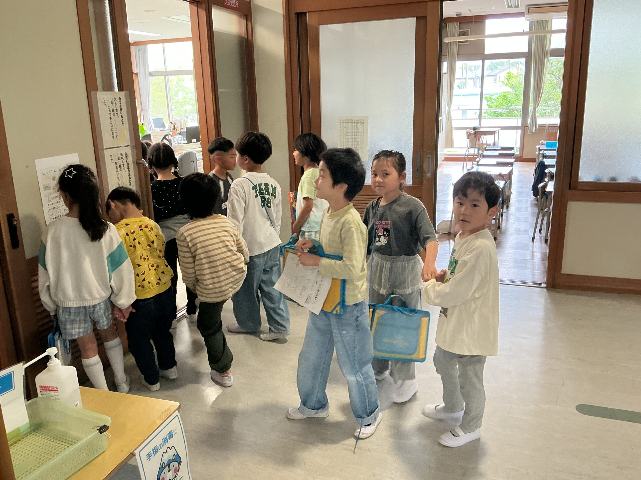 学校探検（1・２年生　生活科）