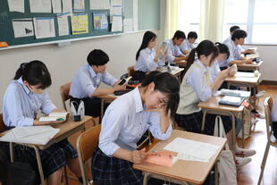 20240716_読書HR・食堂 (13).JPG
