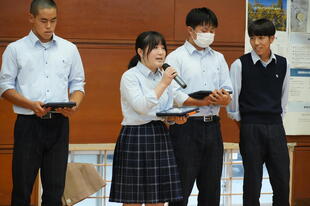 20241003_２年Safari中間発表会 (94).JPG