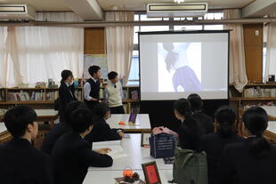 20251020,21_図書室ブックカフェ (6).JPG