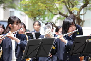 20260417_吹奏楽中庭演奏 (27).JPG