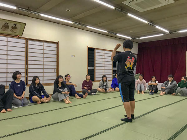 西城陽高等学校画像