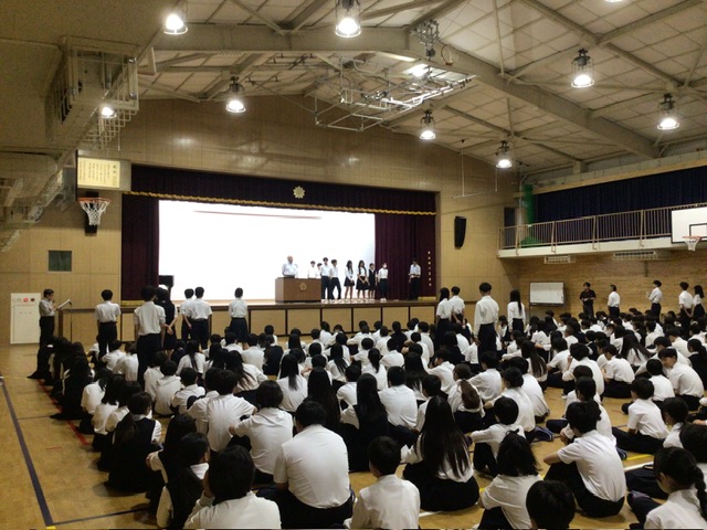全校集会で伝達表彰と壮行会を行いました