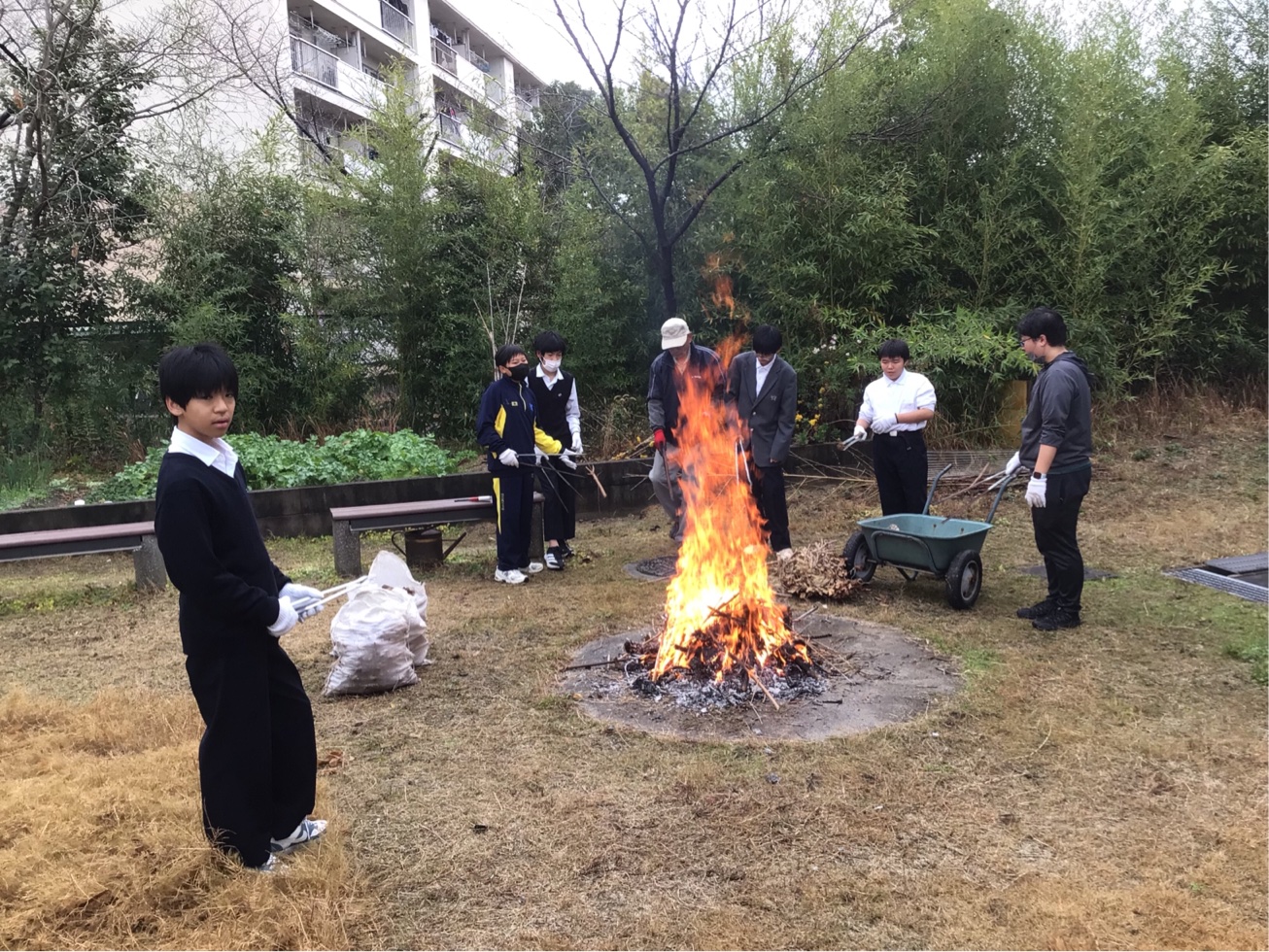科学部 焼き芋