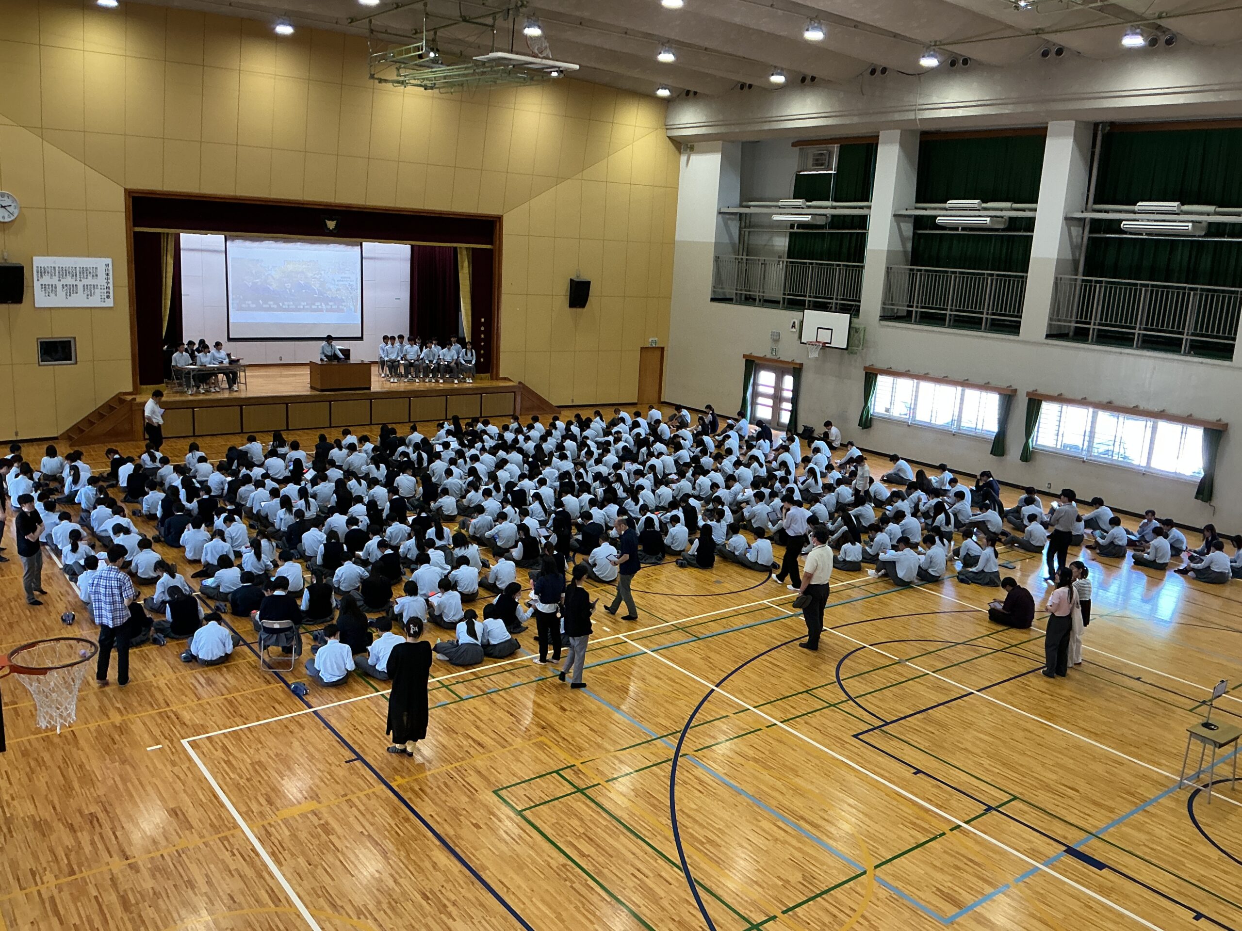 生徒総会を行いました。
