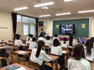 左側の画像