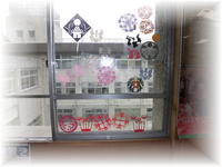 窓飾り202009-2.jpg