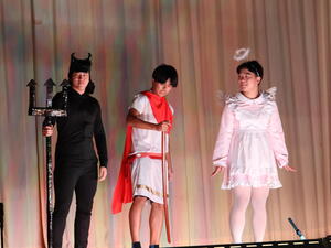 2026.1001.3年3組演劇➁.JPG