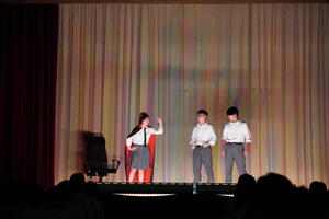 2026.1001.3年3組演劇➀.JPG