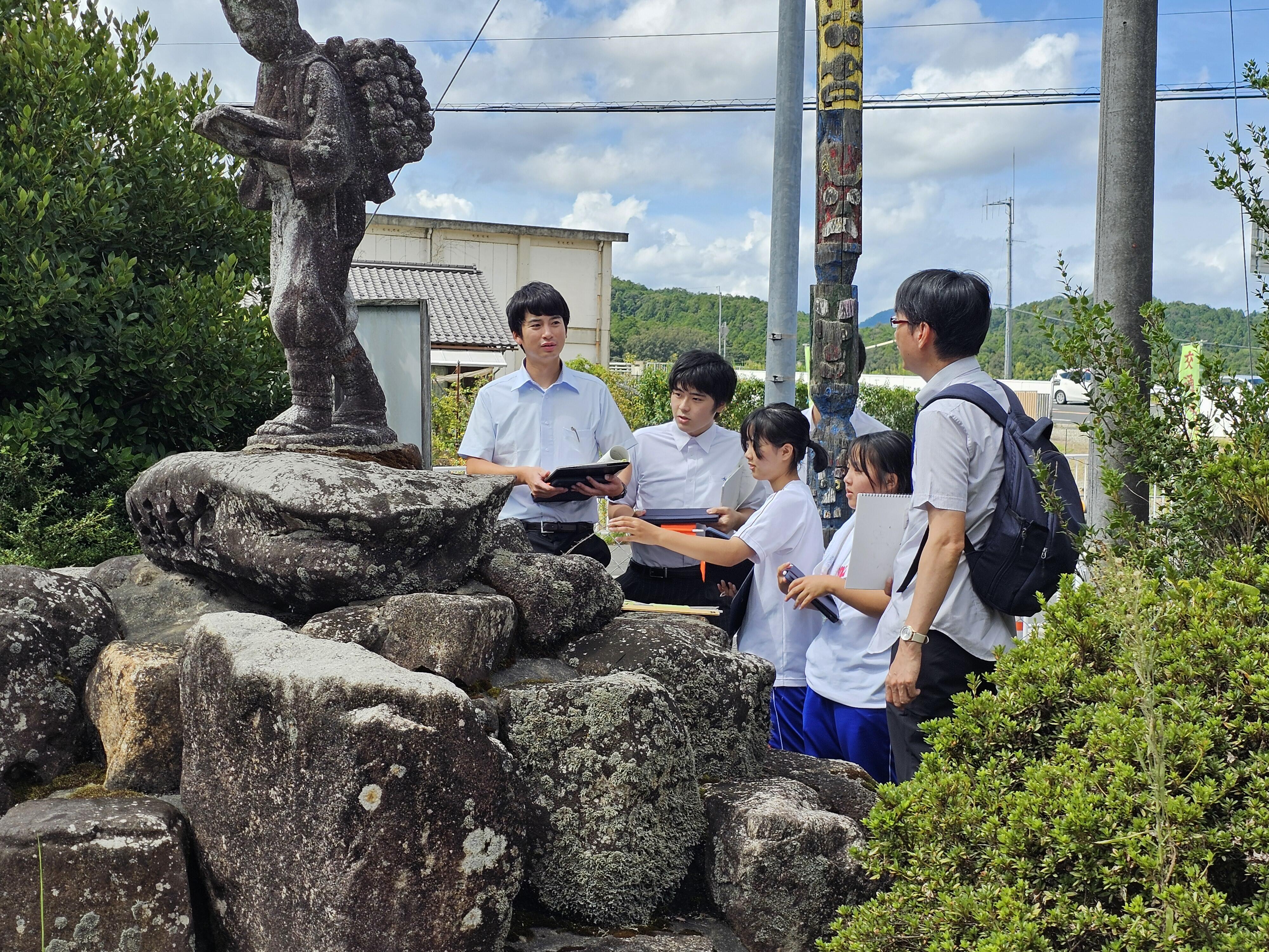 https://www.kyoto-be.ne.jp/tangoryokufuu-hs/mt/library-k/images/20240924_114446.jpg