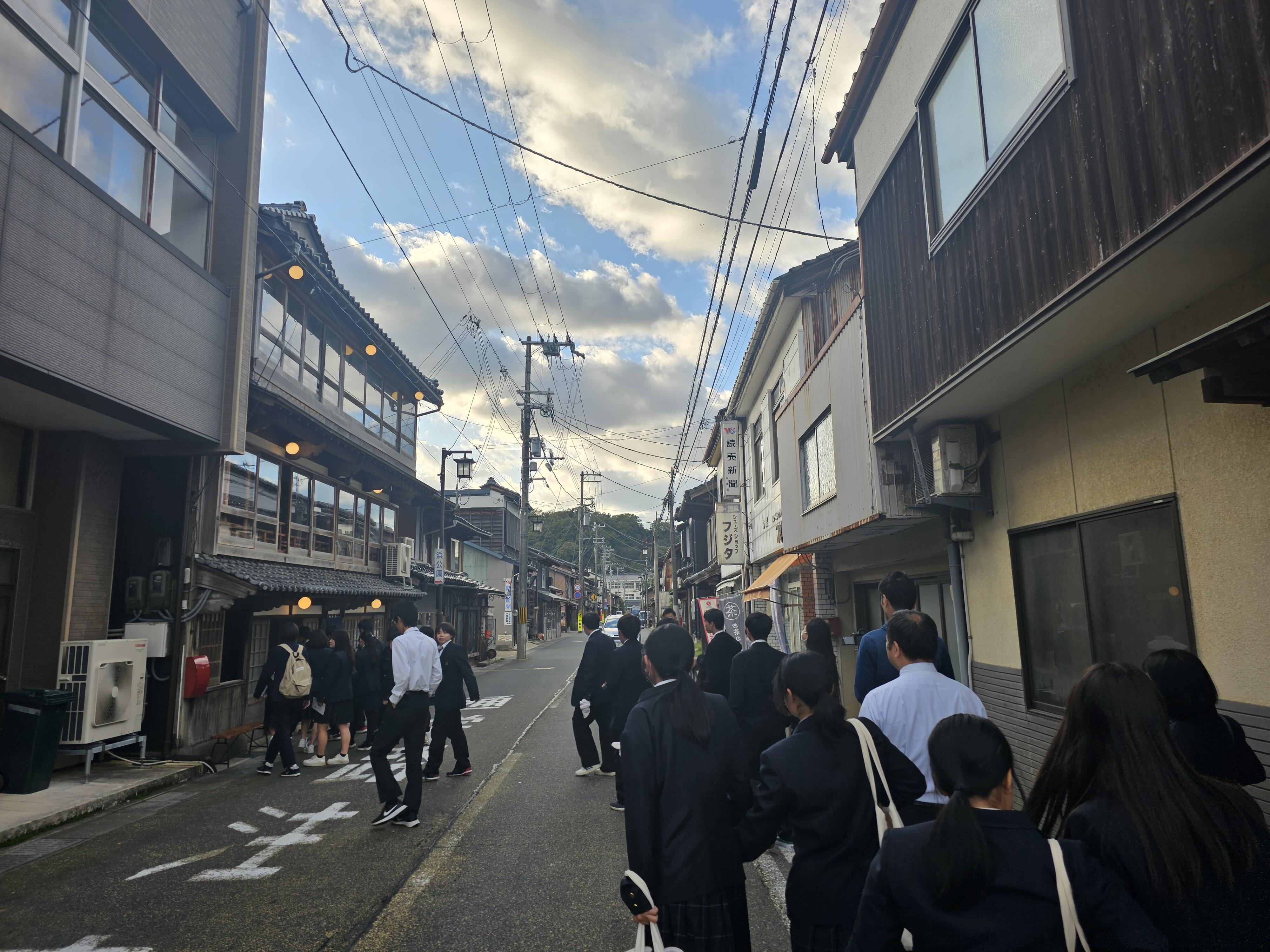 https://www.kyoto-be.ne.jp/tangoryokufuu-hs/mt/library-k/images/20241030_153932.jpg