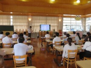 豊里中学校ブロック研究会 綾部市立豊里中学校