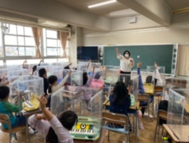 ２年生　鍵盤ハーモニカ