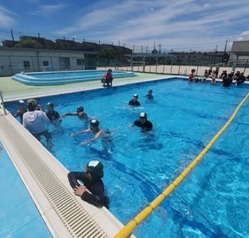 3年プール学習４