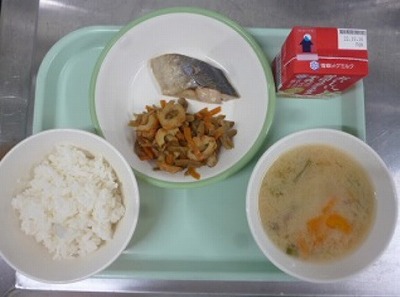 今日の給食10月5日