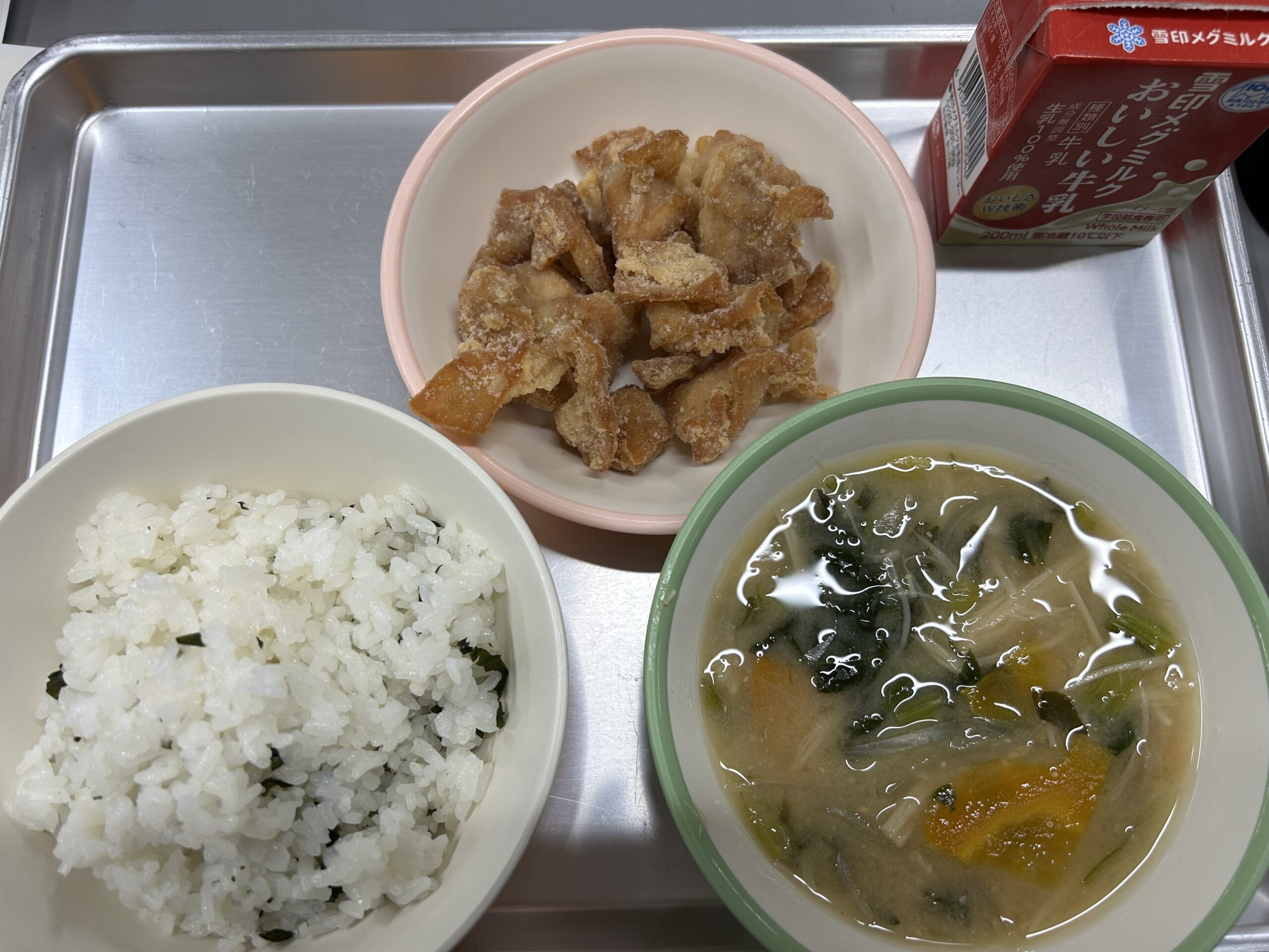 １年生初めての給食🍚