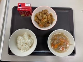 4/11(月)の給食