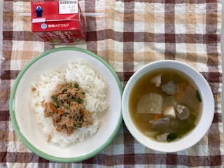 4/19(火)の給食